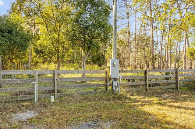420 ROBERTS ROAD, Pierson, FL 32180