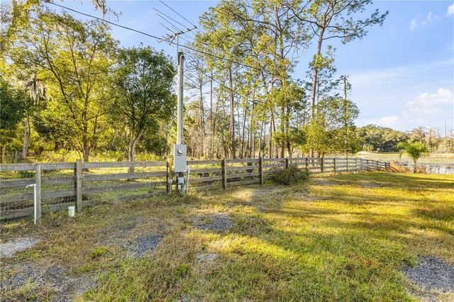 420 ROBERTS ROAD, Pierson, FL 32180