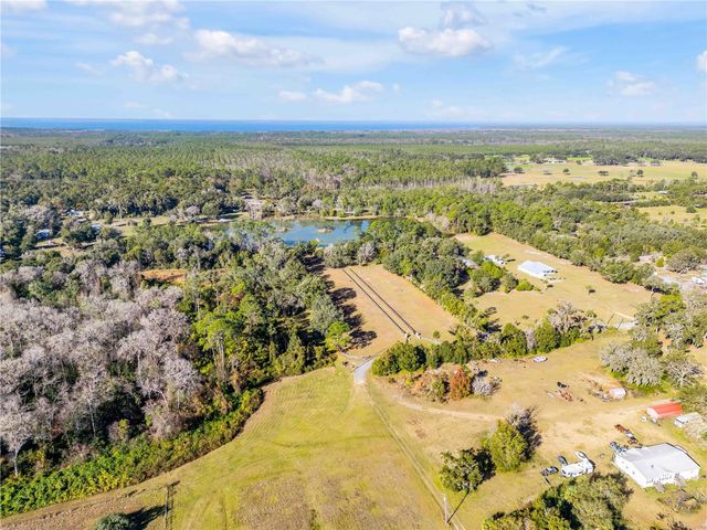 420 ROBERTS ROAD, Pierson, FL 32180