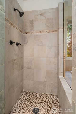 16707 NE 124th Street, Redmond, WA 98052