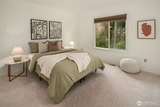 16707 NE 124th Street, Redmond, WA 98052