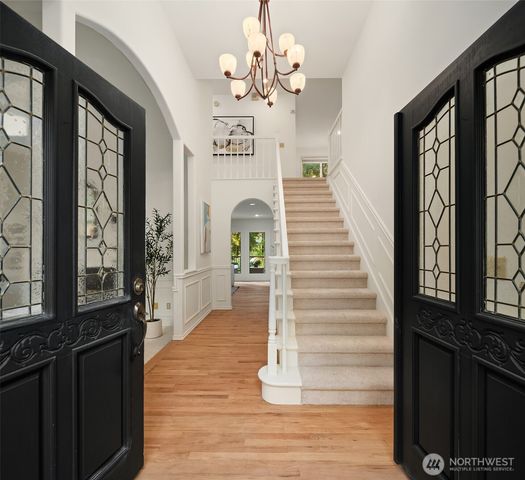 16707 NE 124th Street, Redmond, WA 98052