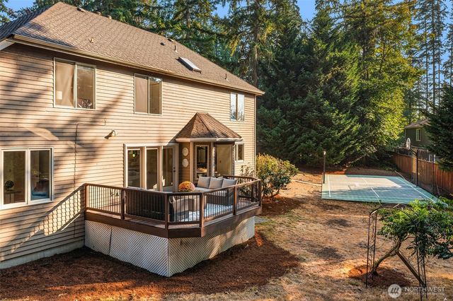 16707 NE 124th Street, Redmond, WA 98052