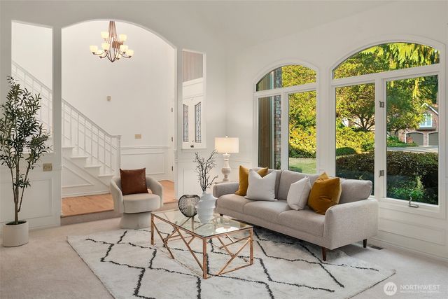 16707 NE 124th Street, Redmond, WA 98052