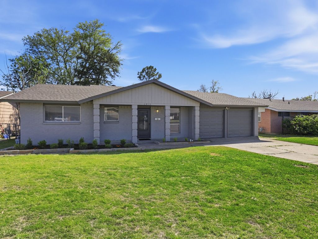 2816 Winslow Street, Irving, TX 75062