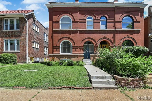 4033 Cleveland Avenue, St Louis, MO 63110