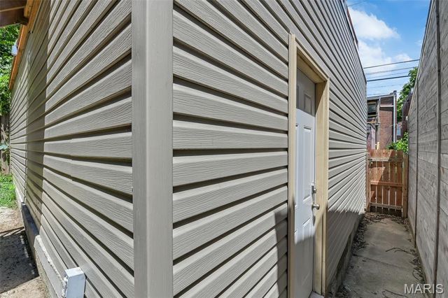 4033 Cleveland Avenue, St Louis, MO 63110
