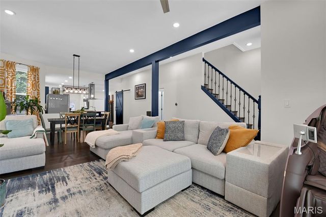 4033 Cleveland Avenue, St Louis, MO 63110