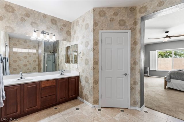 28 Gentilly Lace Avenue, Henderson, NV 89002