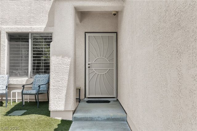 28 Gentilly Lace Avenue, Henderson, NV 89002