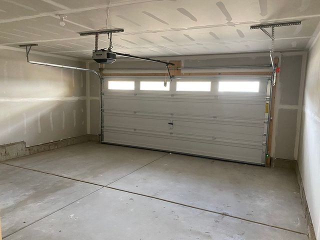 29w710 Cambridge Court, Warrenville, IL 60555