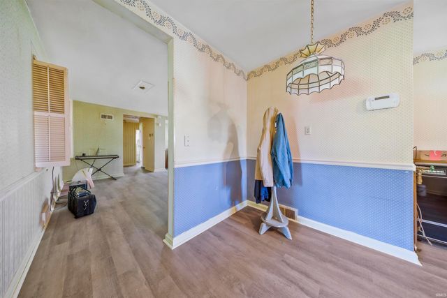 810 Plaza Drive, Evansville, IN 47715