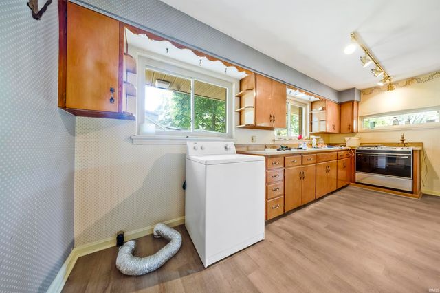 810 Plaza Drive, Evansville, IN 47715