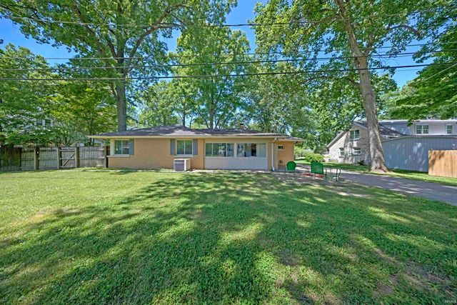 810 Plaza Drive, Evansville, IN 47715