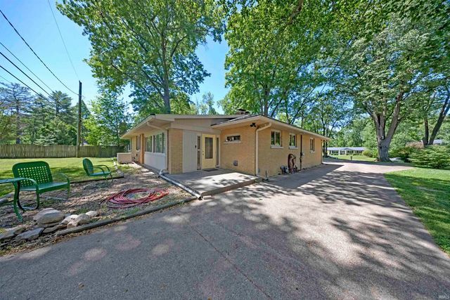 810 Plaza Drive, Evansville, IN 47715