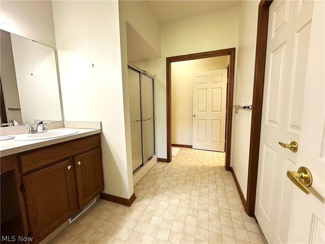 135 Village Drive, Seven Hills, OH 44131