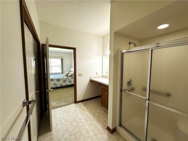 135 Village Drive, Seven Hills, OH 44131