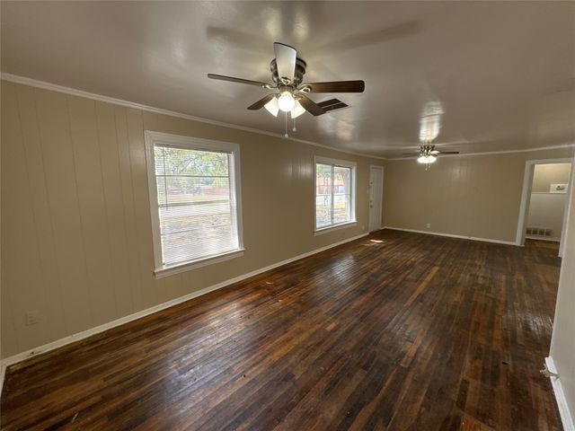 800 Audra Lane, Denton, TX 76209