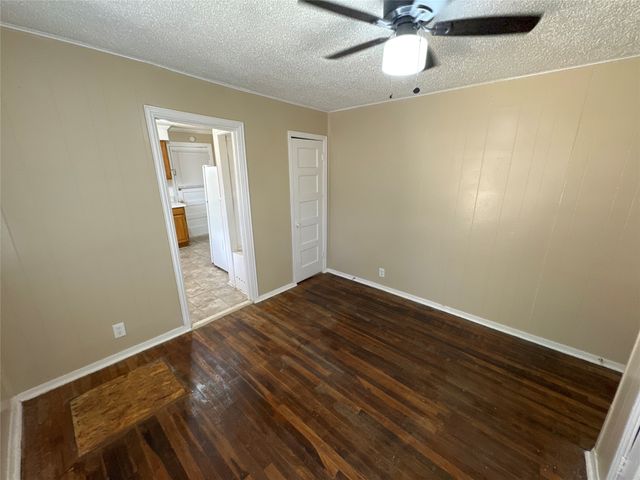 800 Audra Lane, Denton, TX 76209