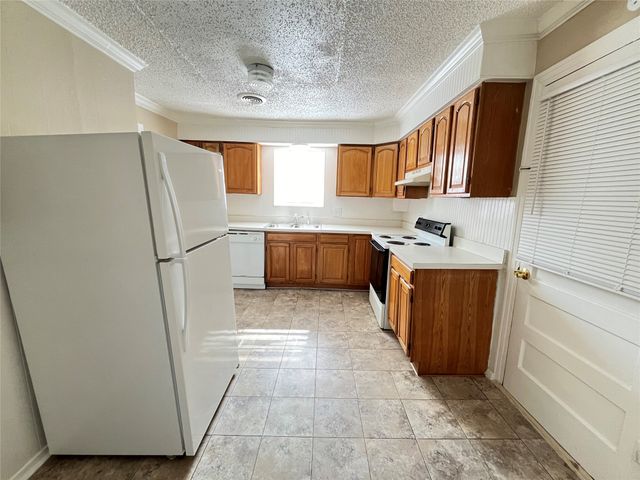 800 Audra Lane, Denton, TX 76209