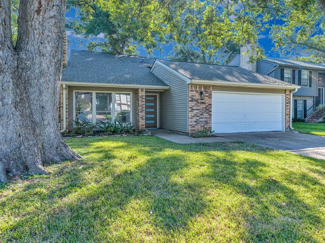 1306 Briarmead Drive, Richmond, TX 77406
