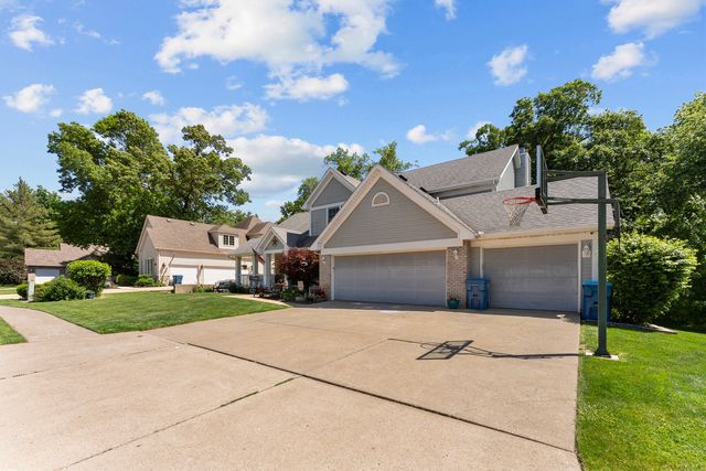 556 36th Avenue, East Moline, IL 61244