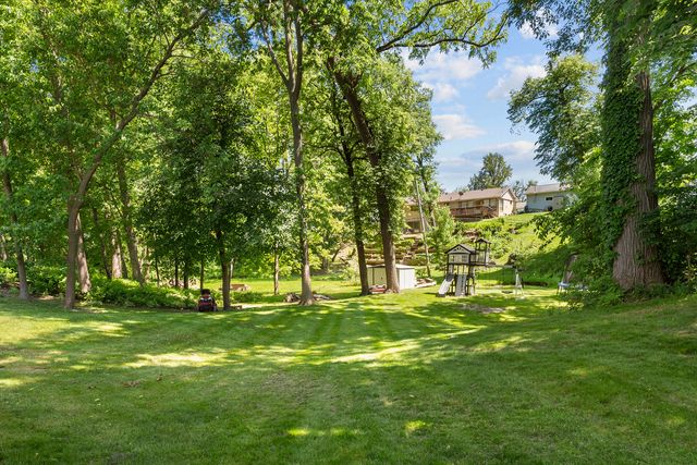 556 36th Avenue, East Moline, IL 61244