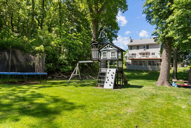 556 36th Avenue, East Moline, IL 61244