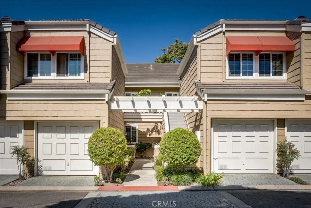 7321 Coho 103, Huntington Beach, CA 92648