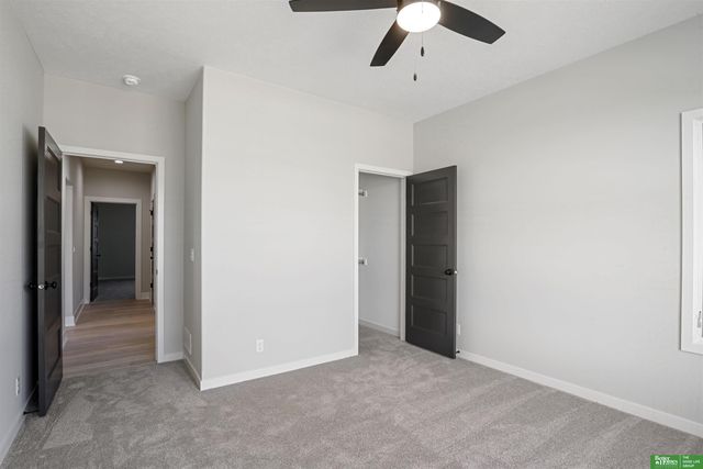 5508 N 213 Street, Elkhorn, NE 68022