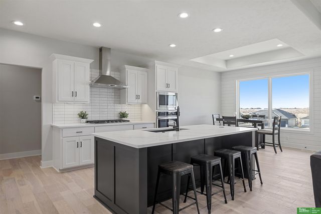 5508 N 213 Street, Elkhorn, NE 68022