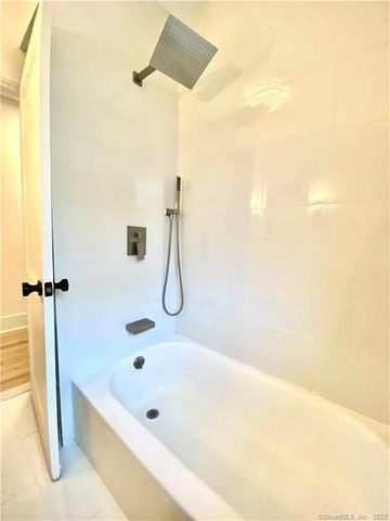 25 Beecher Place, New Haven, CT 06515