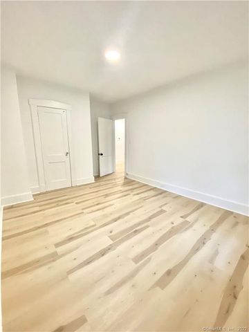 25 Beecher Place, New Haven, CT 06515