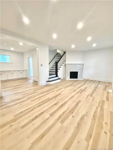 25 Beecher Place, New Haven, CT 06515