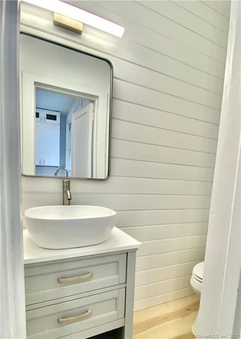 25 Beecher Place, New Haven, CT 06515