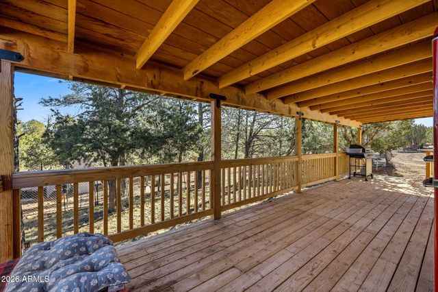 3580 POWER LINE Drive, Overgaard, AZ 85933