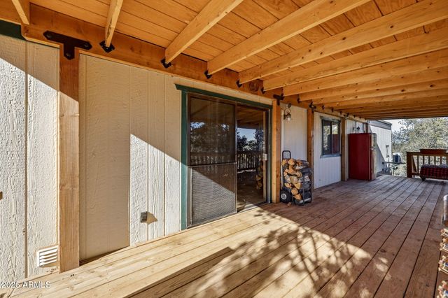 3580 POWER LINE Drive, Overgaard, AZ 85933