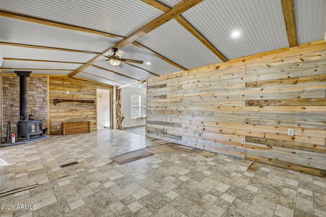 3580 POWER LINE Drive, Overgaard, AZ 85933