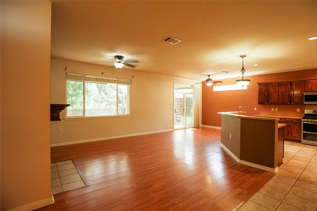 225 Red Poppy TRL, Georgetown, TX 78633