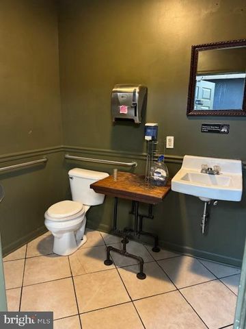 8016 FRANKFORD AVE, Philadelphia, PA 19136