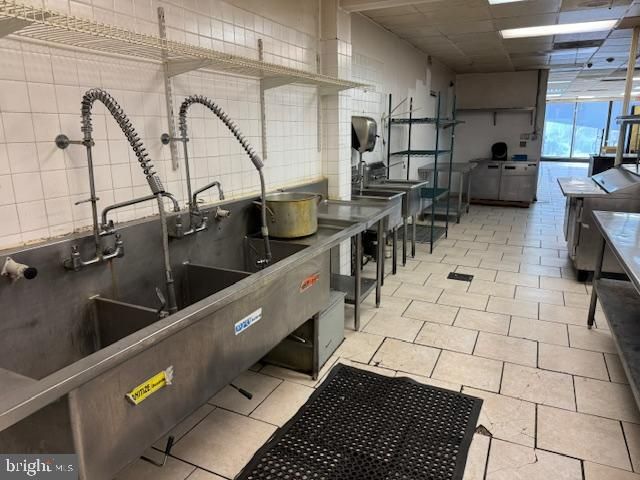 8016 FRANKFORD AVE, Philadelphia, PA 19136