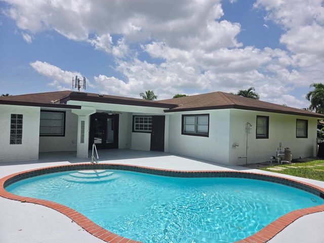 4911 ATAMAN, Boca Raton, FL 33428