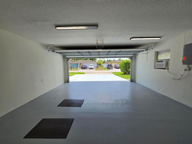 4911 ATAMAN, Boca Raton, FL 33428