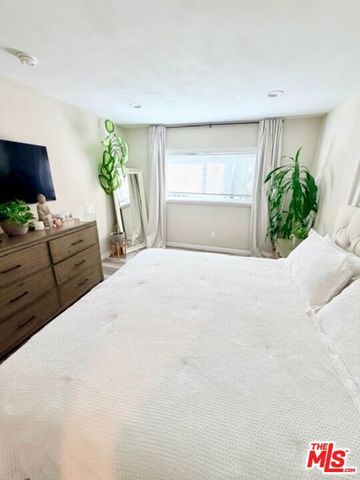 2940 Live Oak Street, Huntington Park, CA 90255