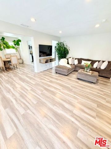 2940 Live Oak Street, Huntington Park, CA 90255