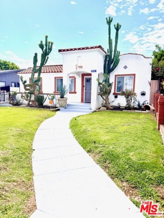 2940 Live Oak Street, Huntington Park, CA 90255