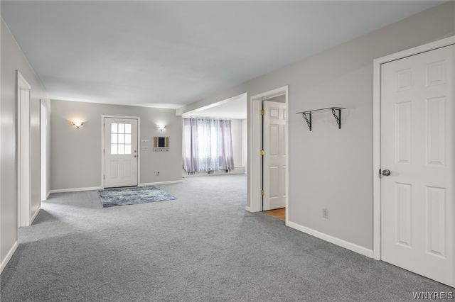 71 Saint John Street, Lancaster, NY 14086