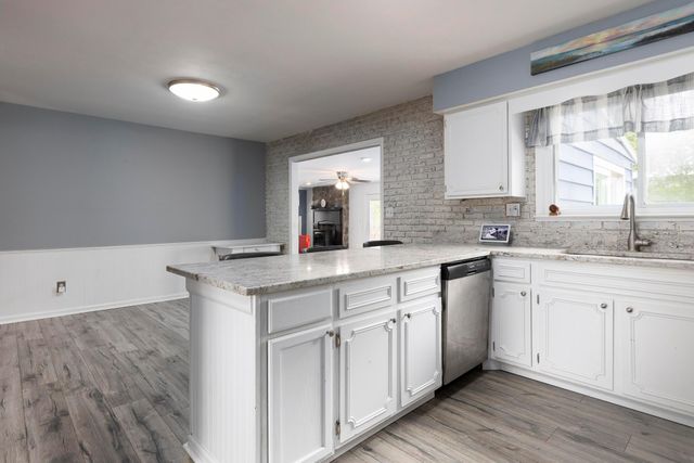 47 E Lynnwood Drive, Hebron, OH 43025