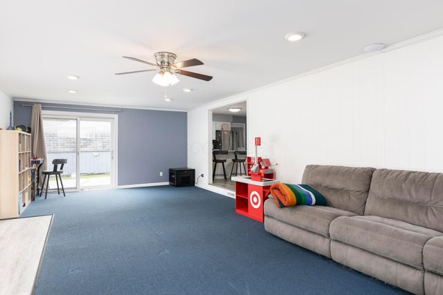 47 E Lynnwood Drive, Hebron, OH 43025