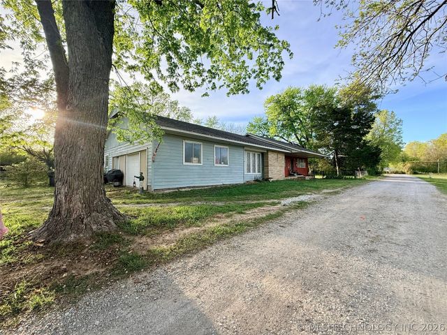 15198 S 285th East Avenue, Coweta, OK 74429